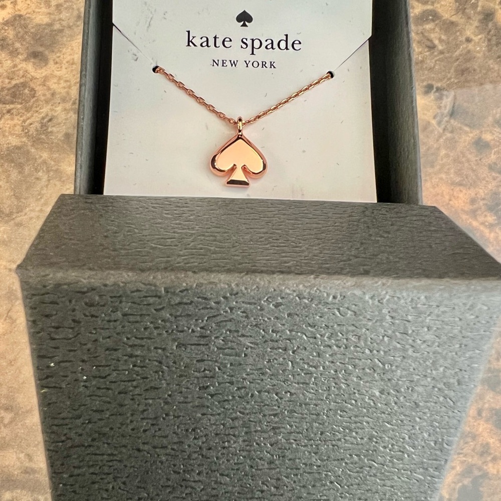 Kate Spade Rose Gold Spade Symbol Necklace NIB - Picture 4 of 7